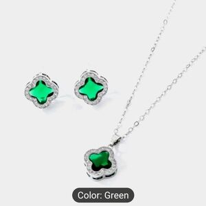 1 Set Necklace,Pair Of Earrings, Four Clover Green,Stainless steel Hupoallergeni